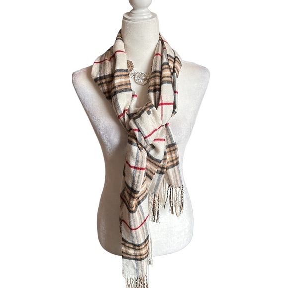 🌻 4/$25 V. Fraas Cashmink Ivory Plaid Scarf - Picture 3 of 5